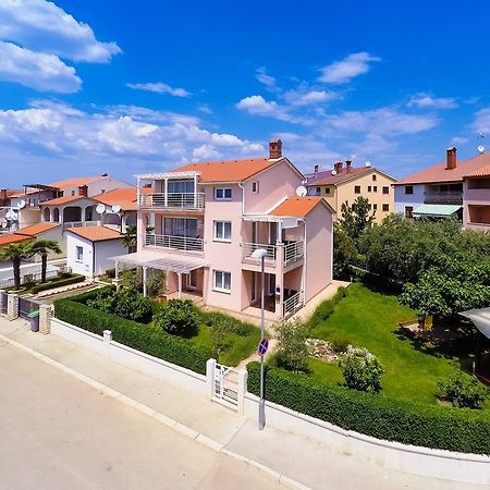 Apartments Villa Brioni I Фажана Екстер'єр фото